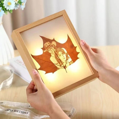 Custom leaf carving couple portrait handcrafted in China, ships to USA in 12-16 days, eco-friendly gift